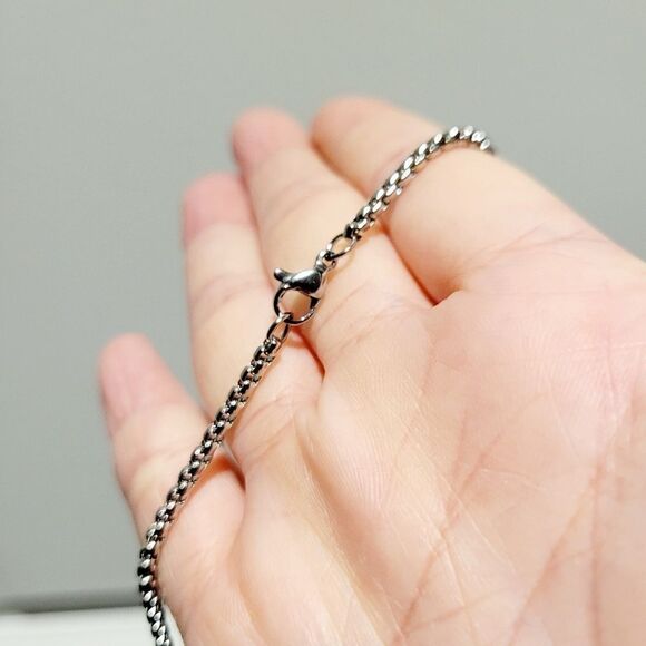 Brand New Tiger Head Silver Necklace - Picture 6 of 8